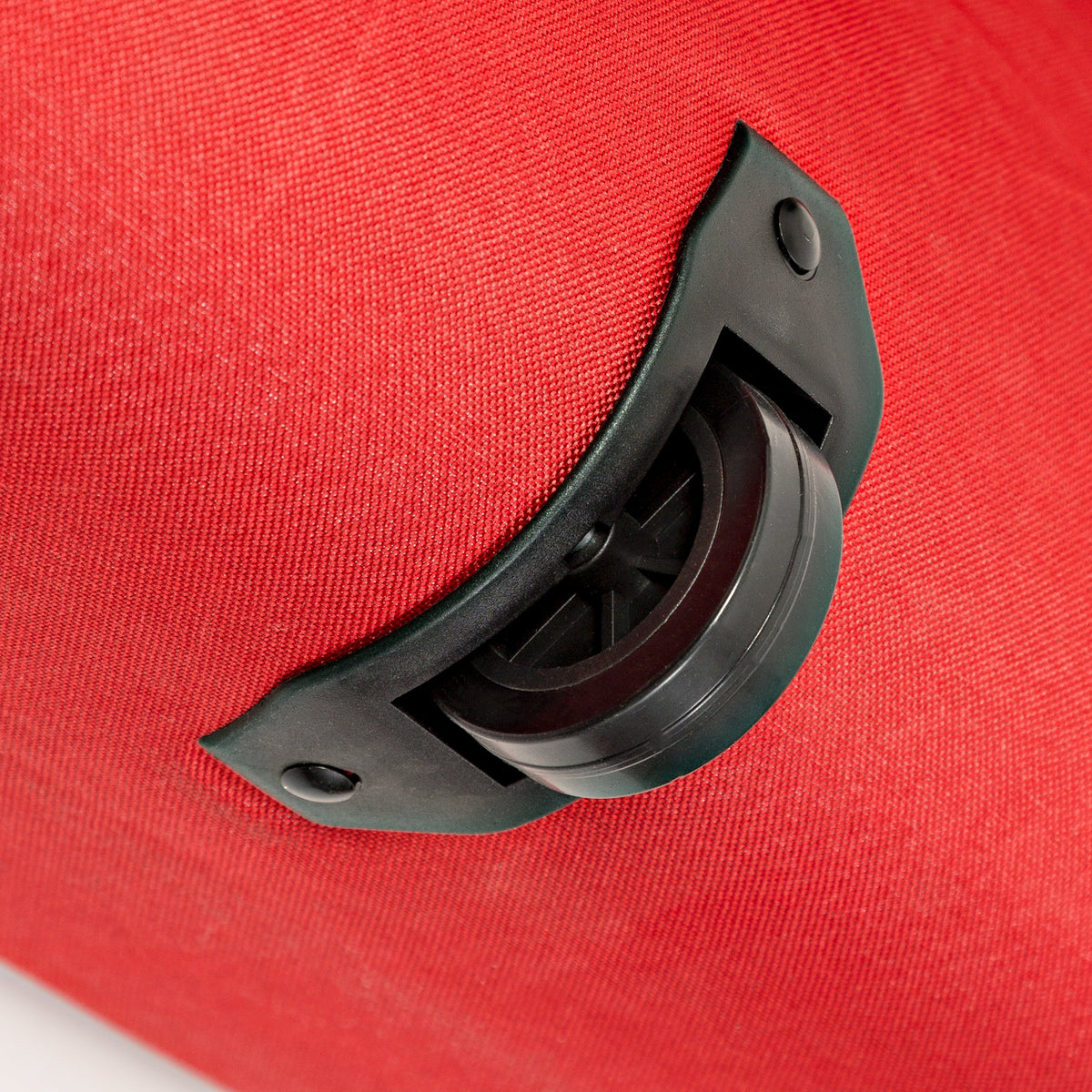 Three wheels to roll the whole bag away to off-season storage